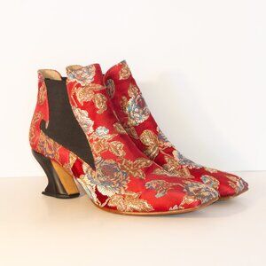 JOHN FLUEVOG Jacquard Rouge Floral w/box